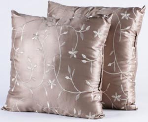 Pillows-300.jpg