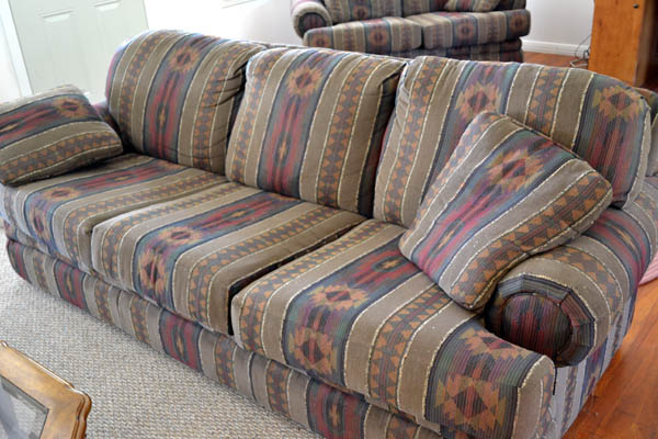 Couch-600.jpg